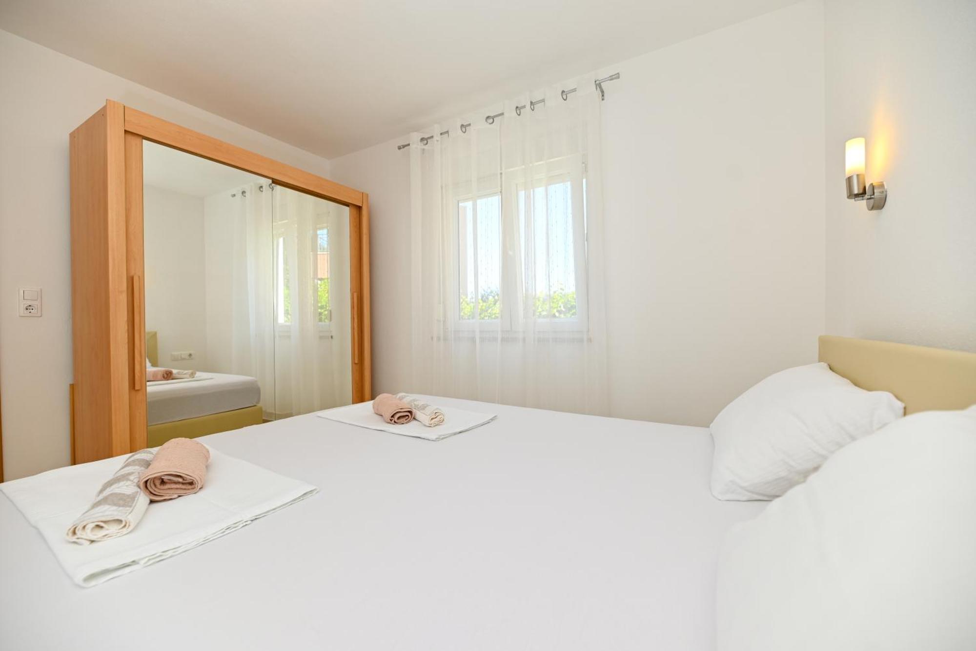 Apartmani- Lastro Trogir Eksteriør billede