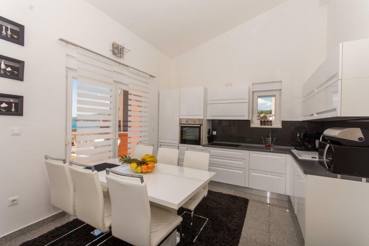 Apartmani- Lastro Trogir Eksteriør billede
